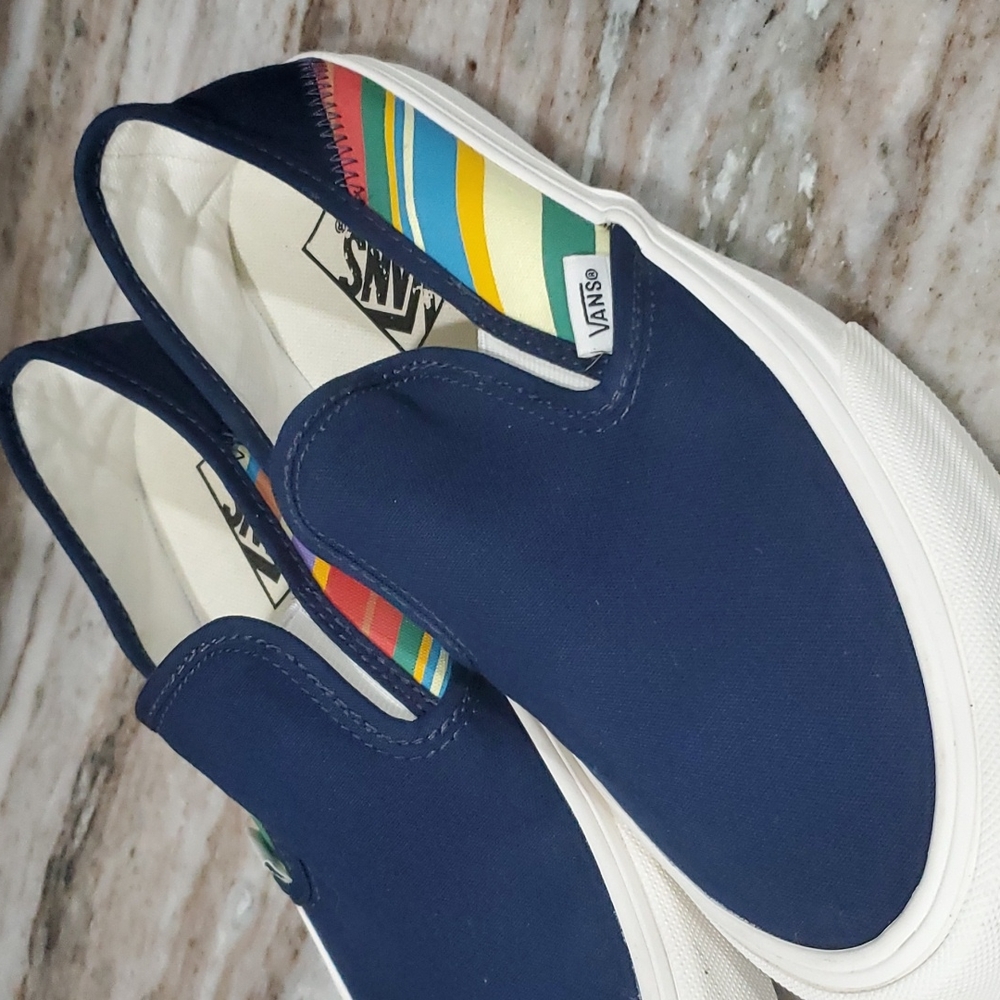 Vans Womens 8.5 retro rainbow Ultra crush